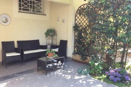 פיאטרה סנטה Residence Apuamare מראה חיצוני תמונה