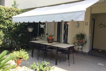 פיאטרה סנטה Residence Apuamare מראה חיצוני תמונה